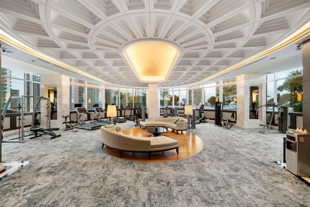 Spacious family suite in Bangkok hotel